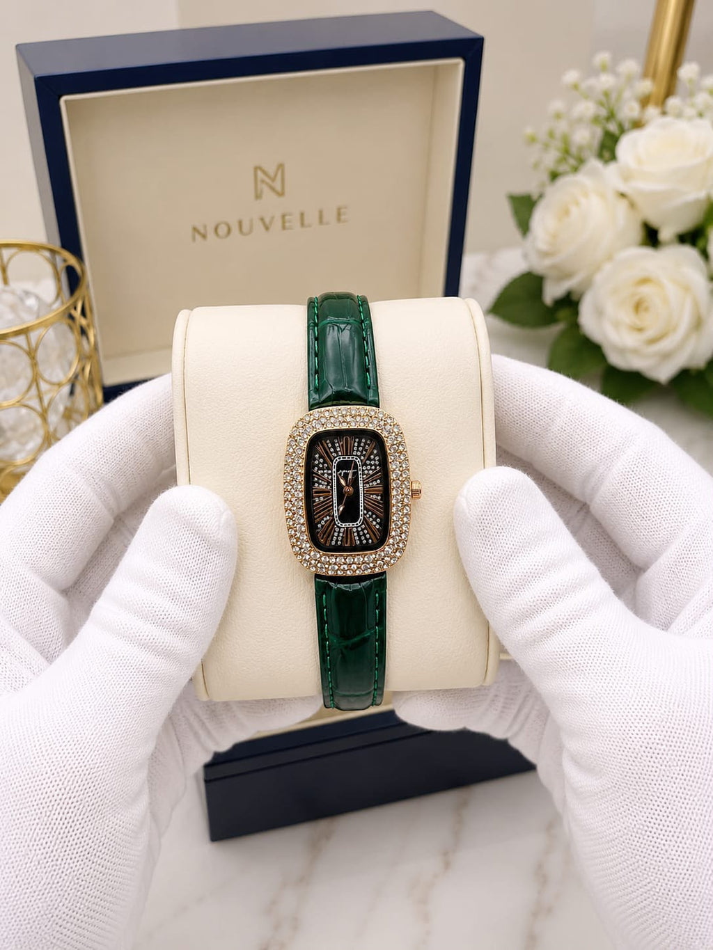 Nouvelle Elegant Crystal-Embellished Women's Watch Fashion Apparel Accessory To Wear At Parties - Black