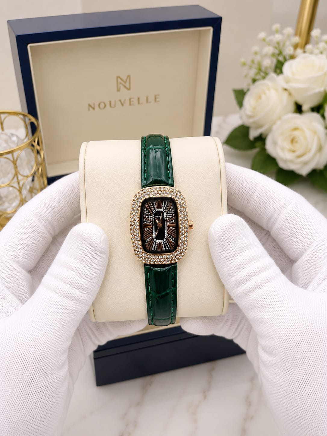 Nouvelle Elegant Crystal-Embellished Women's Watch Fashion Apparel Accessory To Wear At Parties - Black