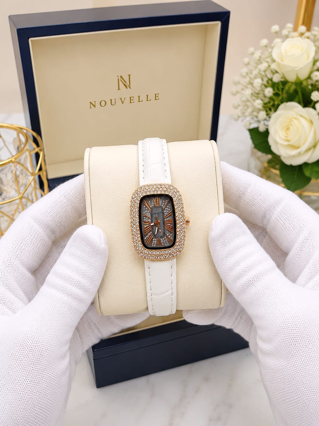 Nouvelle Elegant Crystal-Embellished Women's Watch Fashion Apparel Accessory To Wear At Parties - Black